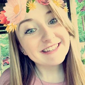 Meet your Posher, Briana